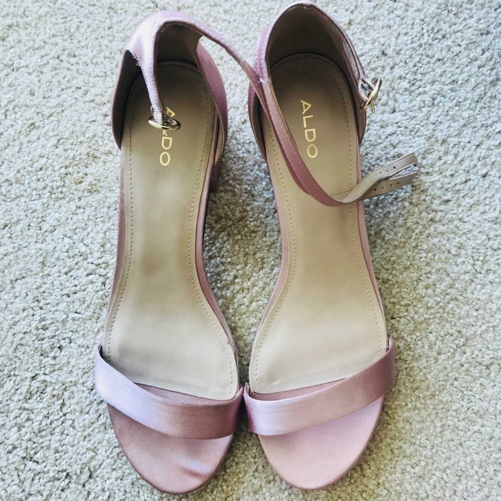 ALDO Wedges mauve heels